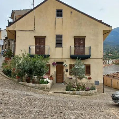 Casa Alessandra Apartamento *